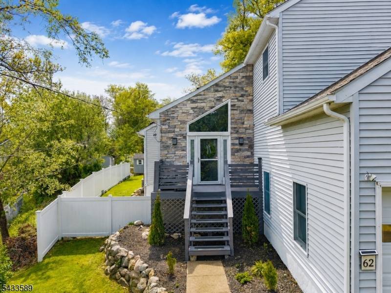 62 Unger Ave, Hopatcong Boro, NJ 07874