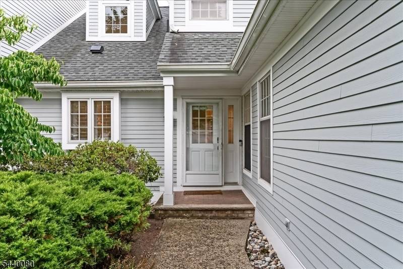 24 Village Drive, Montville Twp., NJ 07045
