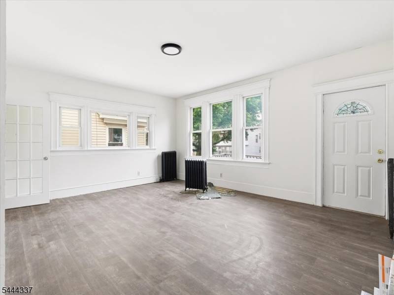50 Arsdale Ter, East Orange City, NJ 07018