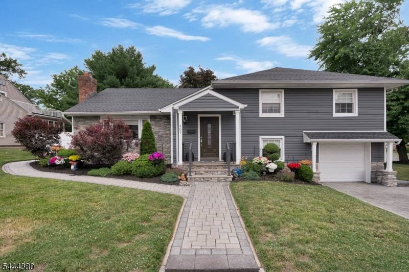 307 Minute Arms Rd, Union Twp., NJ 07083