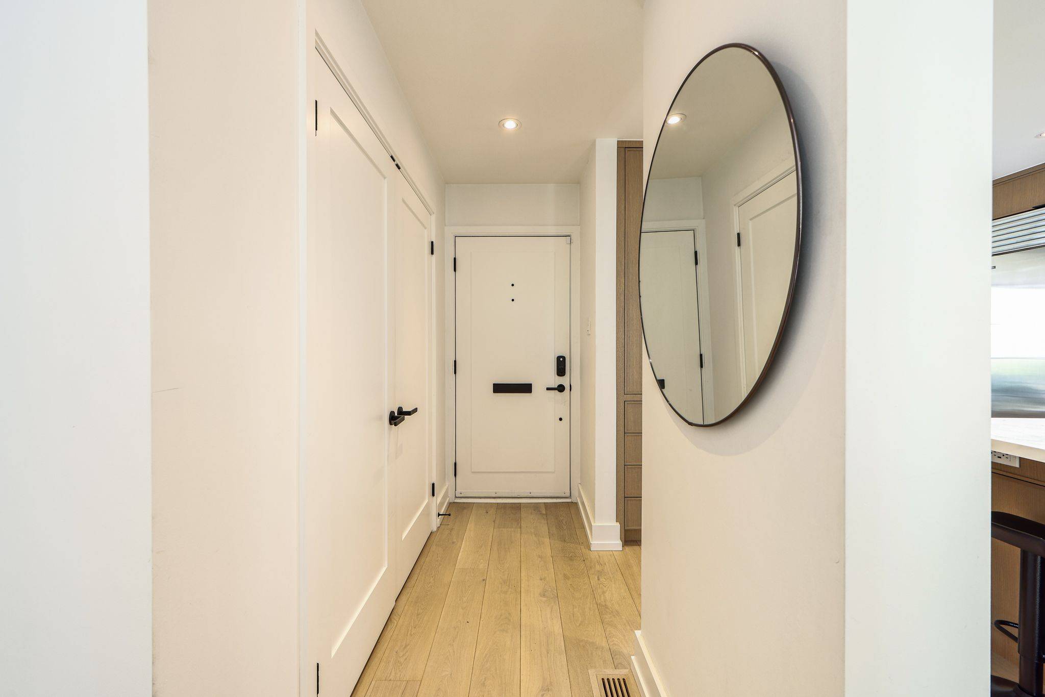 240 Broadway AVE #22, Toronto C10, ON M4P 1V9
