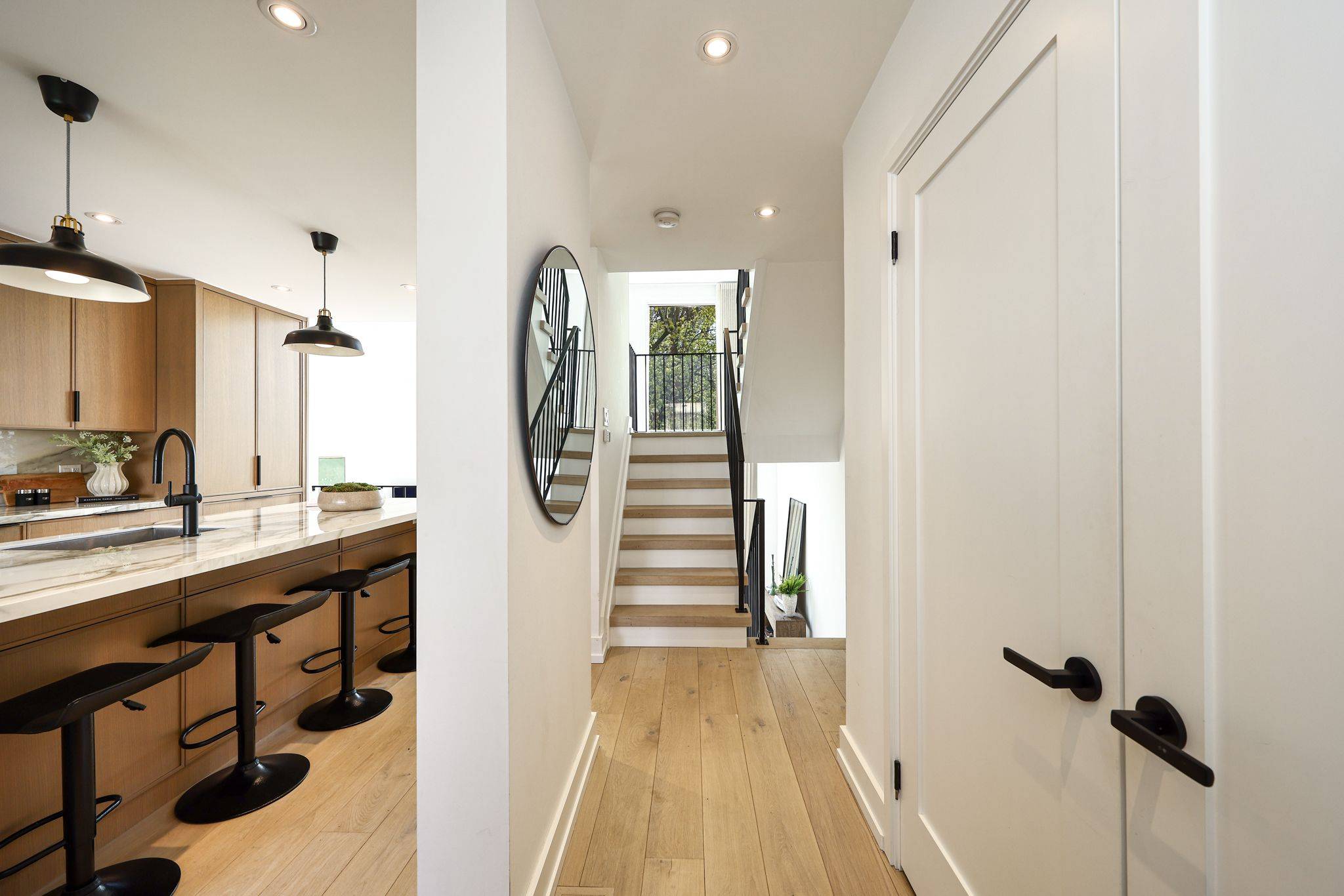 240 Broadway AVE #22, Toronto C10, ON M4P 1V9