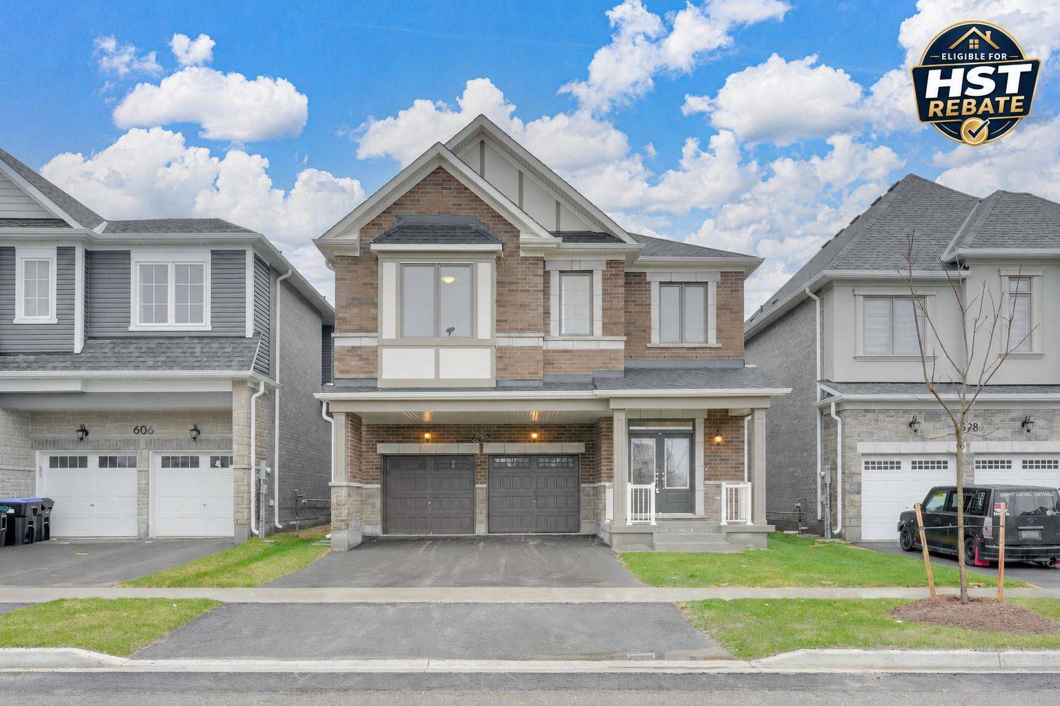 602 Newlove ST, Innisfil, ON L9S 0S2