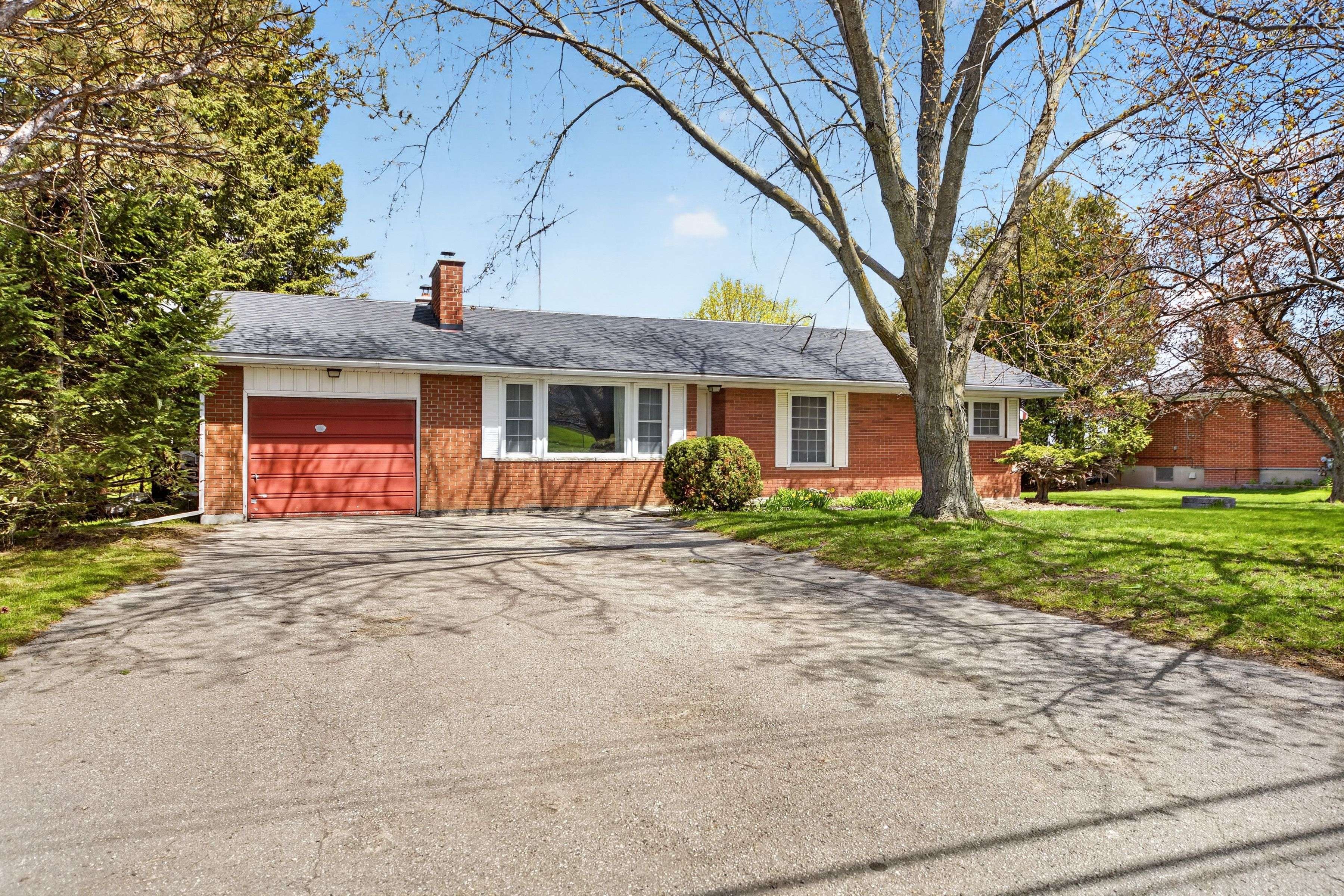 3836 County Rd 88 RD, Bradford West Gwillimbury, ON L3Z 3K7