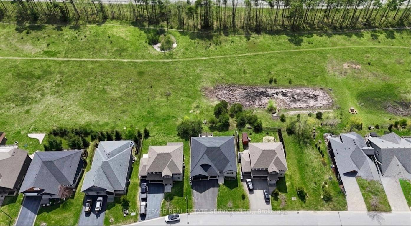 40 Landscape DR, Oro-medonte, ON L0L 2L0
