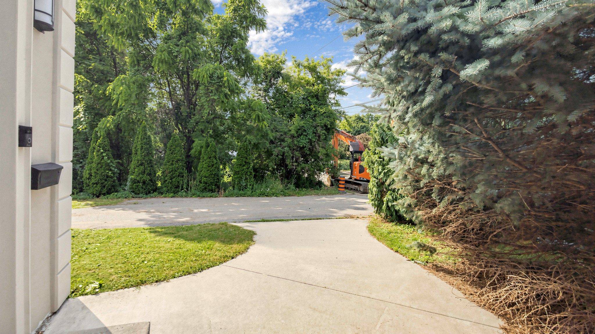 33 Ann ST, Halton Hills, ON L7G 2V3