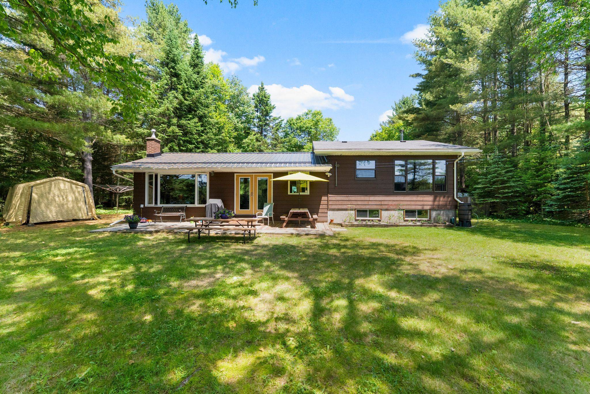 618 River RD, Hastings Highlands, ON K0J 1B0