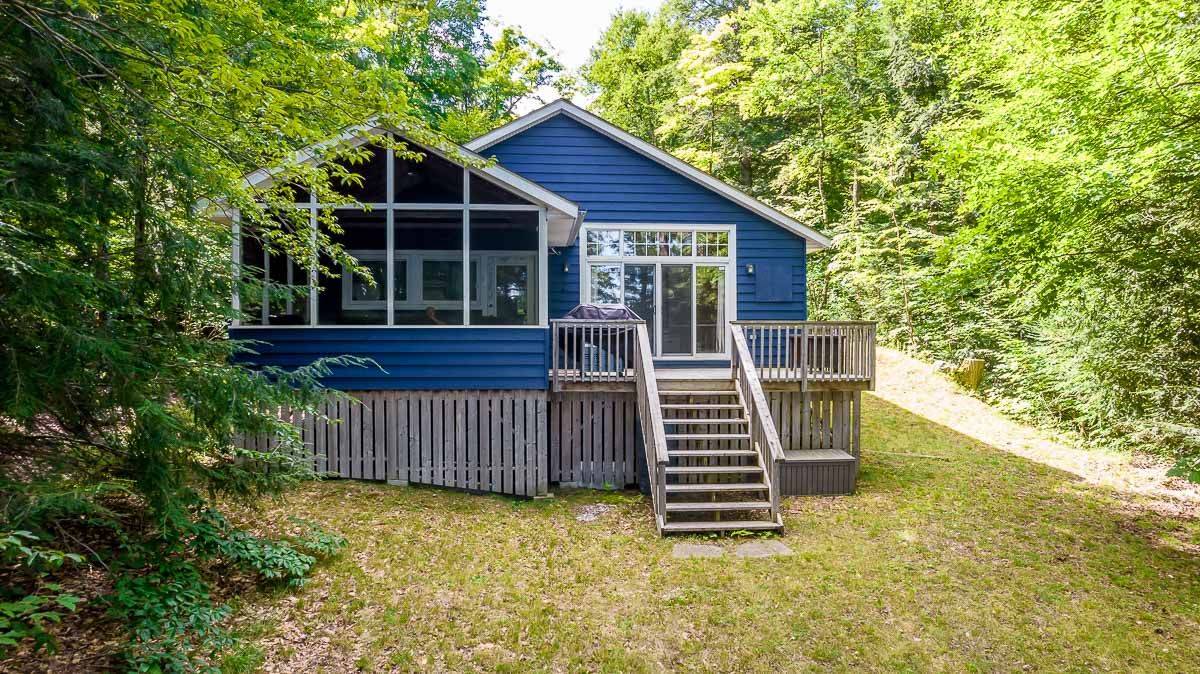 1123 Stone Gate LN, Bracebridge, ON P1L 1X1