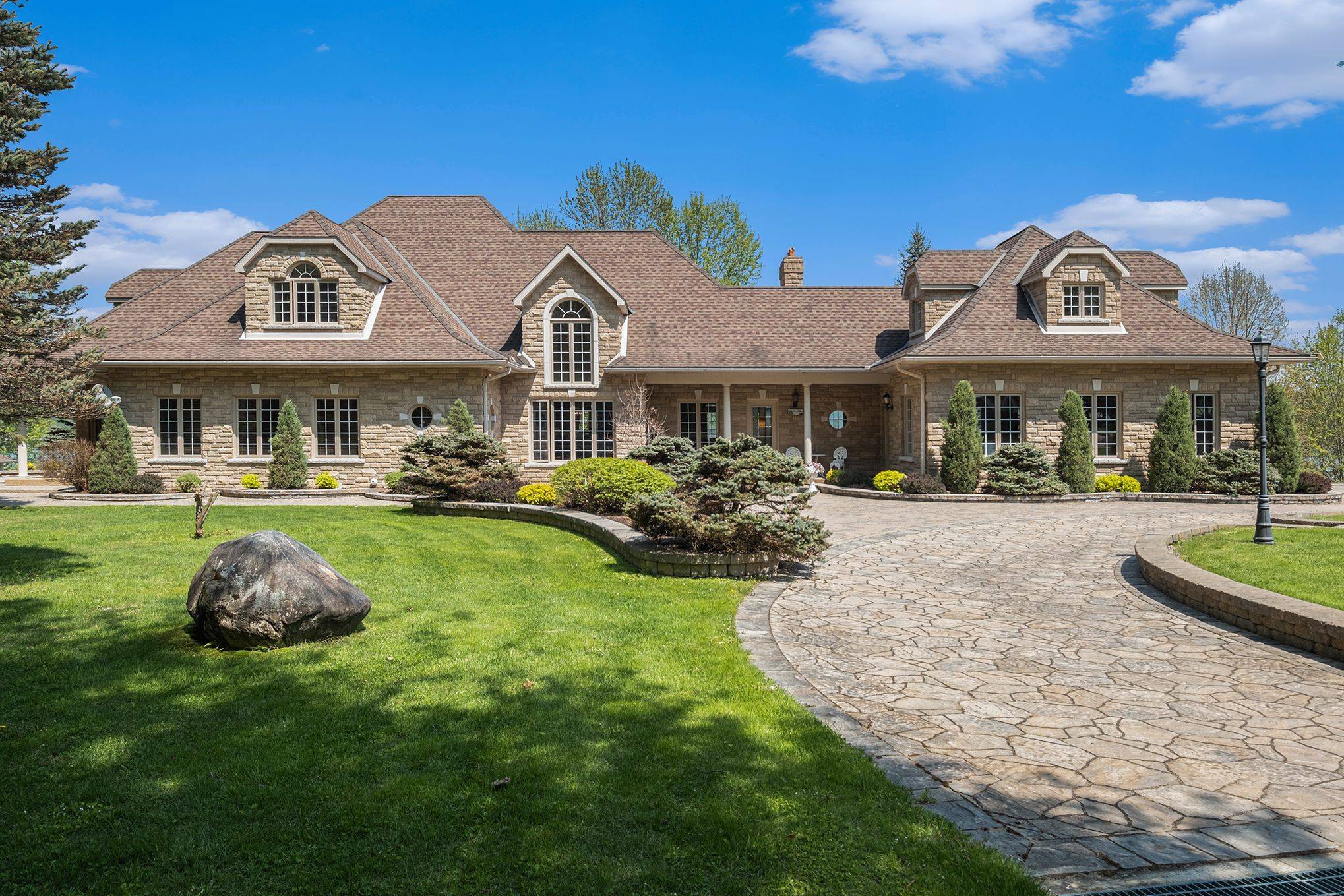 445 BALMER BAY RD, Laurentian Hills, ON K0J 1P0