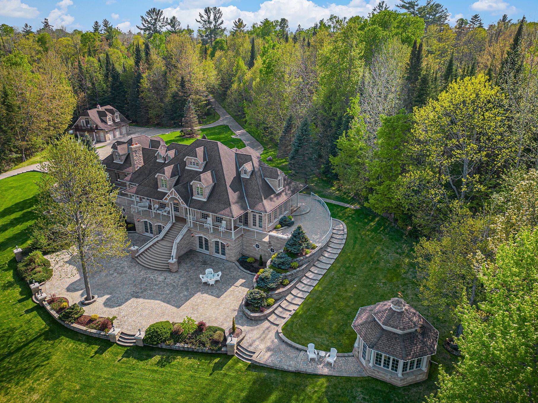 445 BALMER BAY RD, Laurentian Hills, ON K0J 1P0