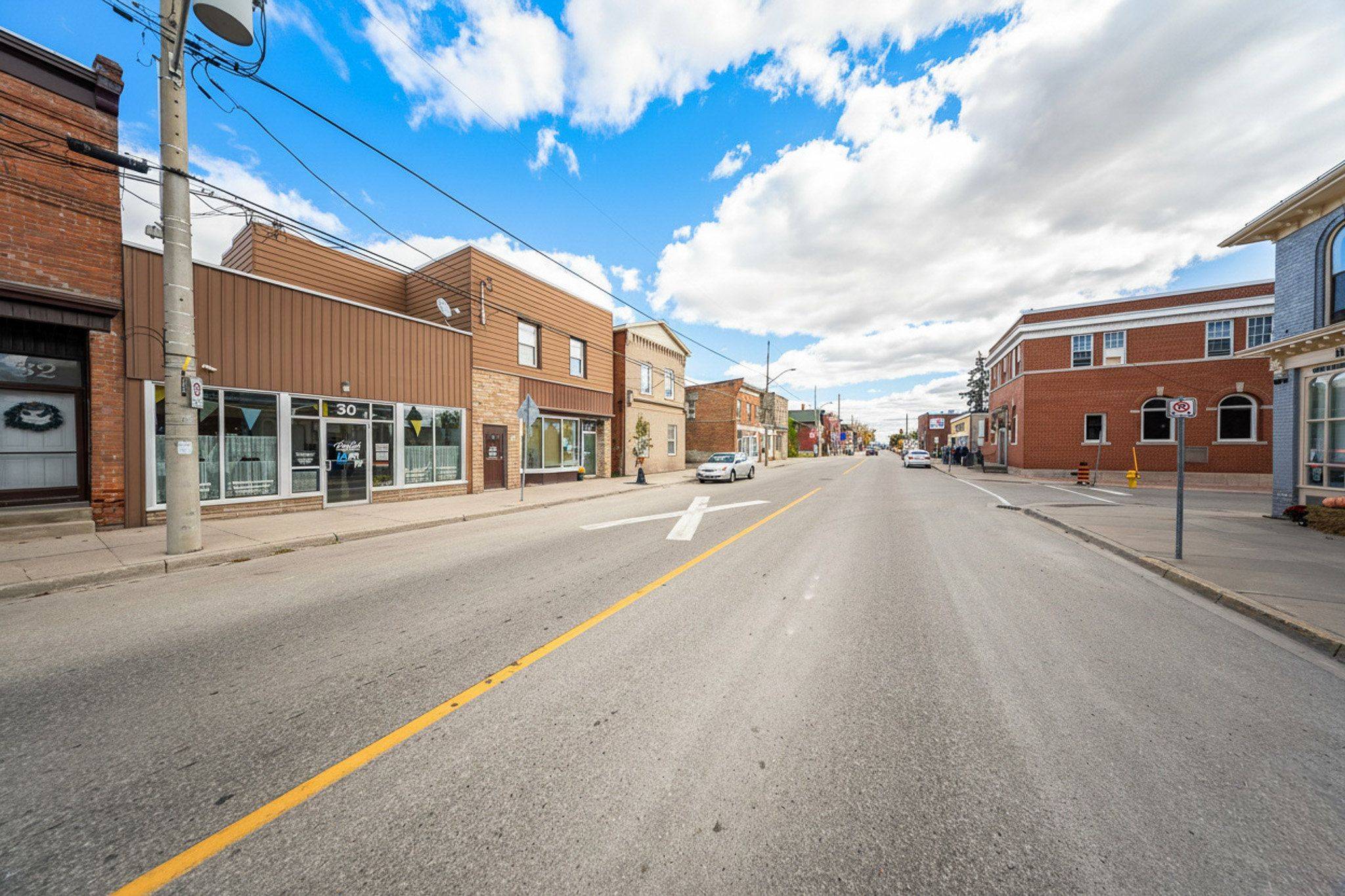 28-30 King ST W, Haldimand, ON N0A 1H0
