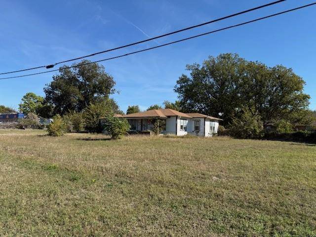 614 N Main Street, Springtown, TX 76082