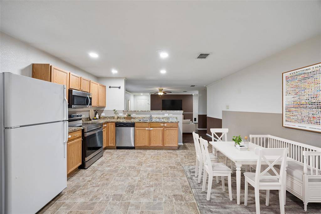 1413 Puerto Lago Drive, Little Elm, TX 75068