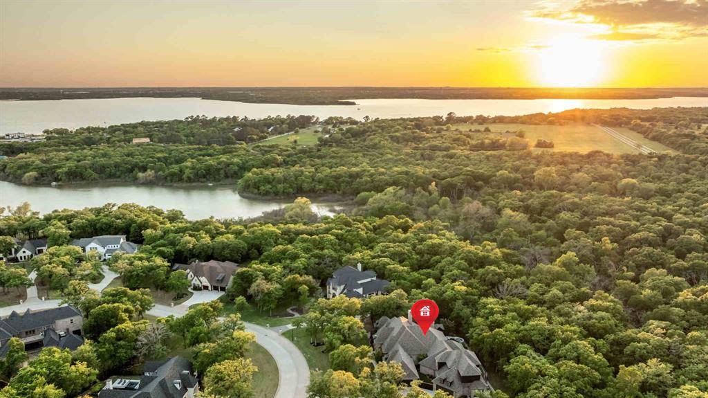 521 W Waters Edge Way, Oak Point, TX 75068