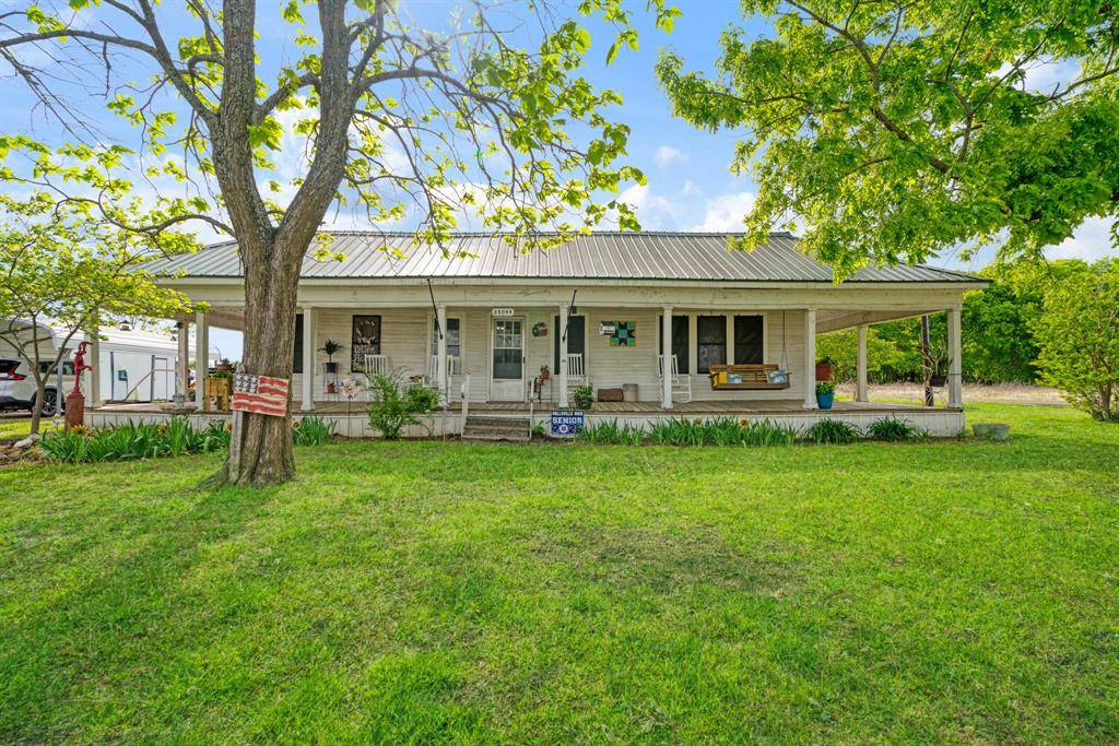 25099 Farm Road 137, Petty, TX 75470