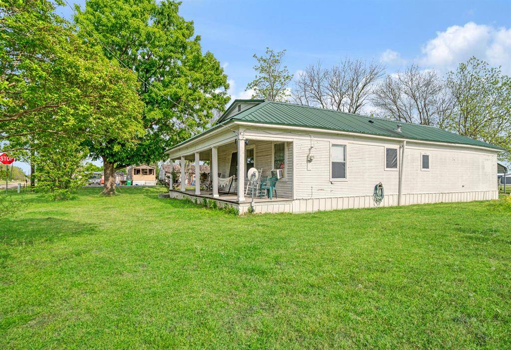 25099 Farm Road 137, Petty, TX 75470