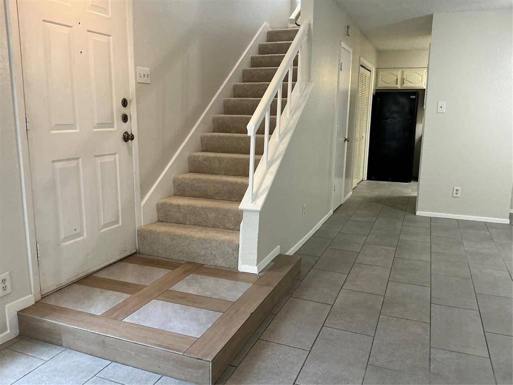 923 Turtle Lake Boulevard, Irving, TX 75060