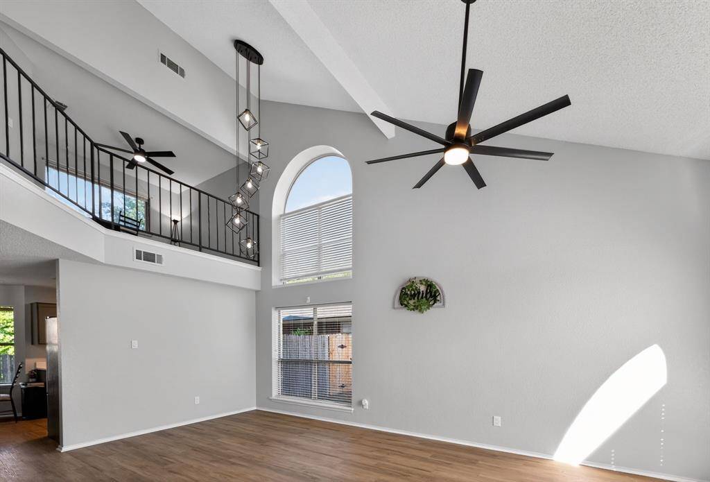 10836 Tall Oak Drive, Fort Worth, TX 76108
