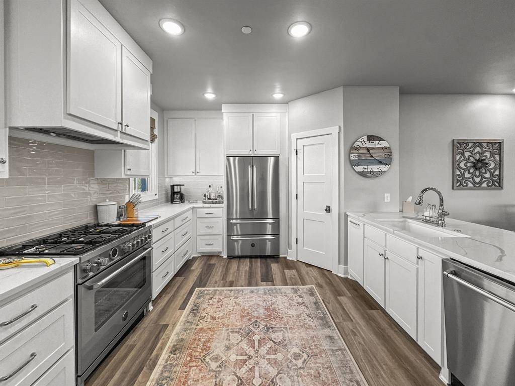 1673 Scenic Drive #203, Graford, TX 76449