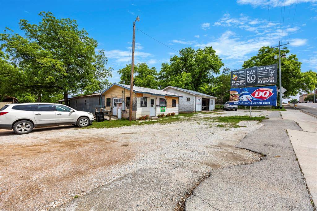 214 N High Street, San Saba, TX 76877