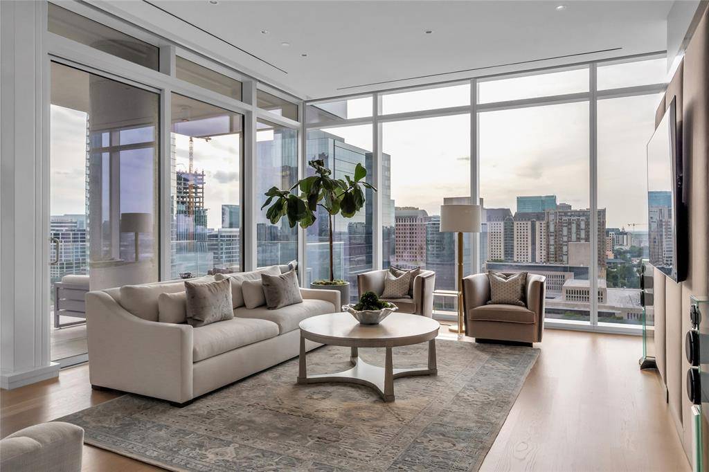1747 Leonard Street #1402, Dallas, TX 75201