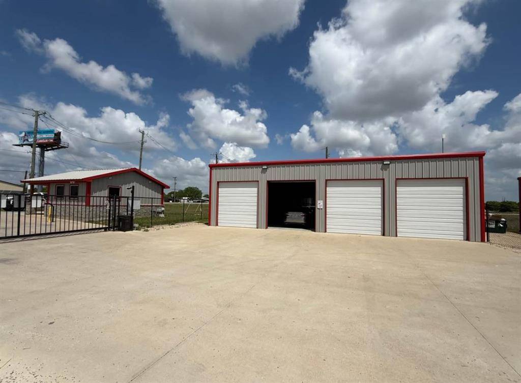 8040 Rendon Bloodworth Road, Mansfield, TX 76063
