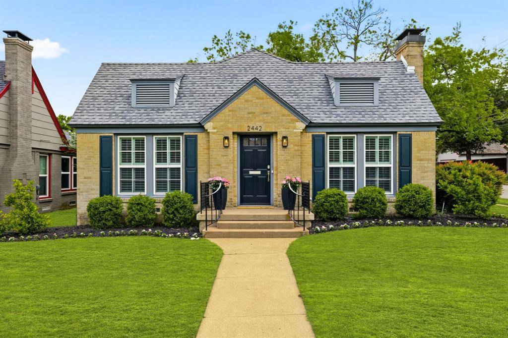 2442 Marvin Avenue, Dallas, TX 75211