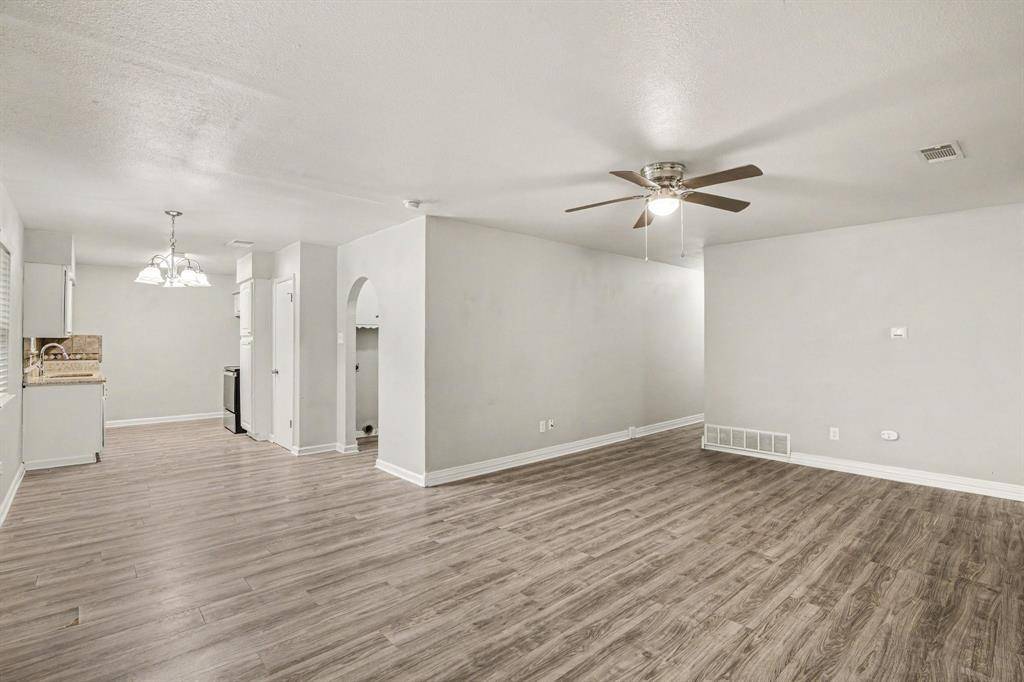 902 Kerry Street, Benbrook, TX 76126