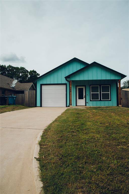 729 E Sears Street, Denison, TX 75021