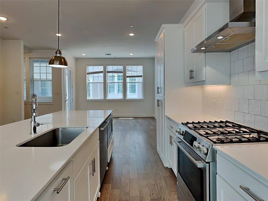 645 N Tyler Street #302, Dallas, TX 75208