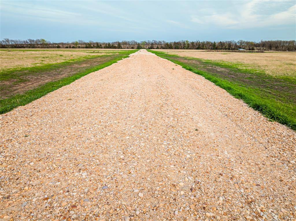 83 Private Road 142025, Blossom, TX 75416