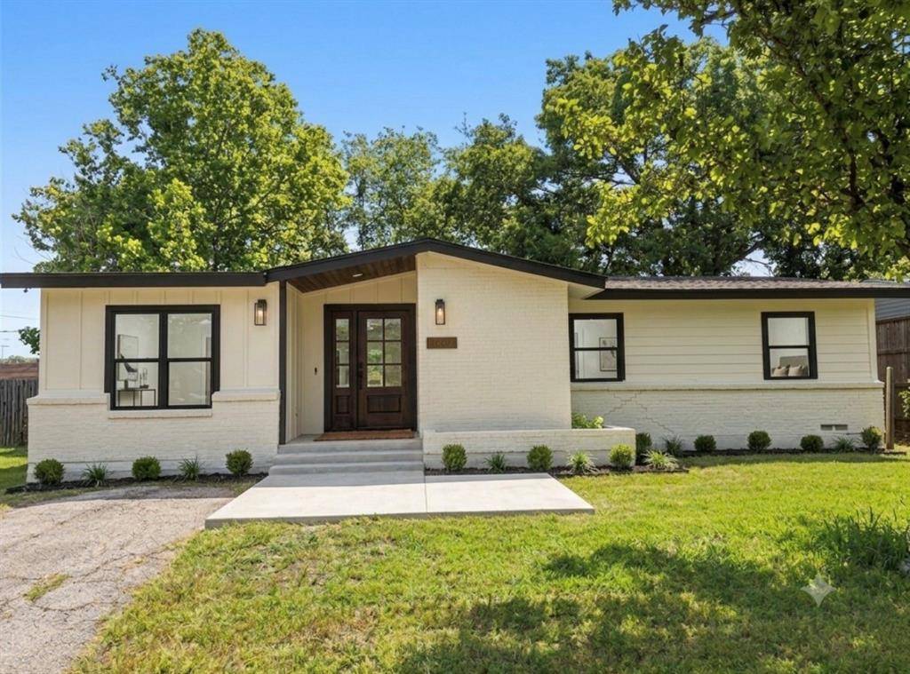 2305 Lockhart Avenue, Dallas, TX 75228