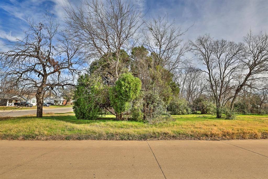 5437 Houghton Avenue, Fort Worth, TX 76107