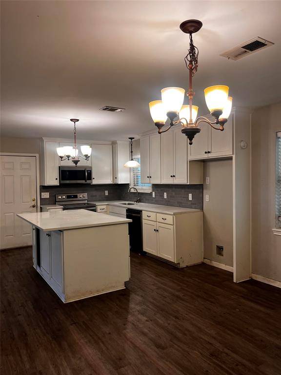 1110 Edgewood, Ennis, TX 75119