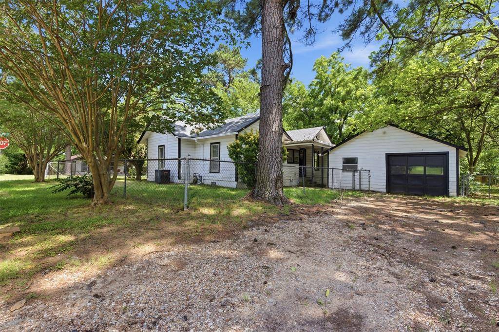 630 E Acheson Street, Denison, TX 75021