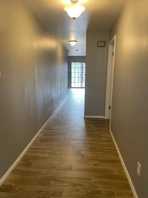 609 Williamsburg Court, Granbury, TX 76048
