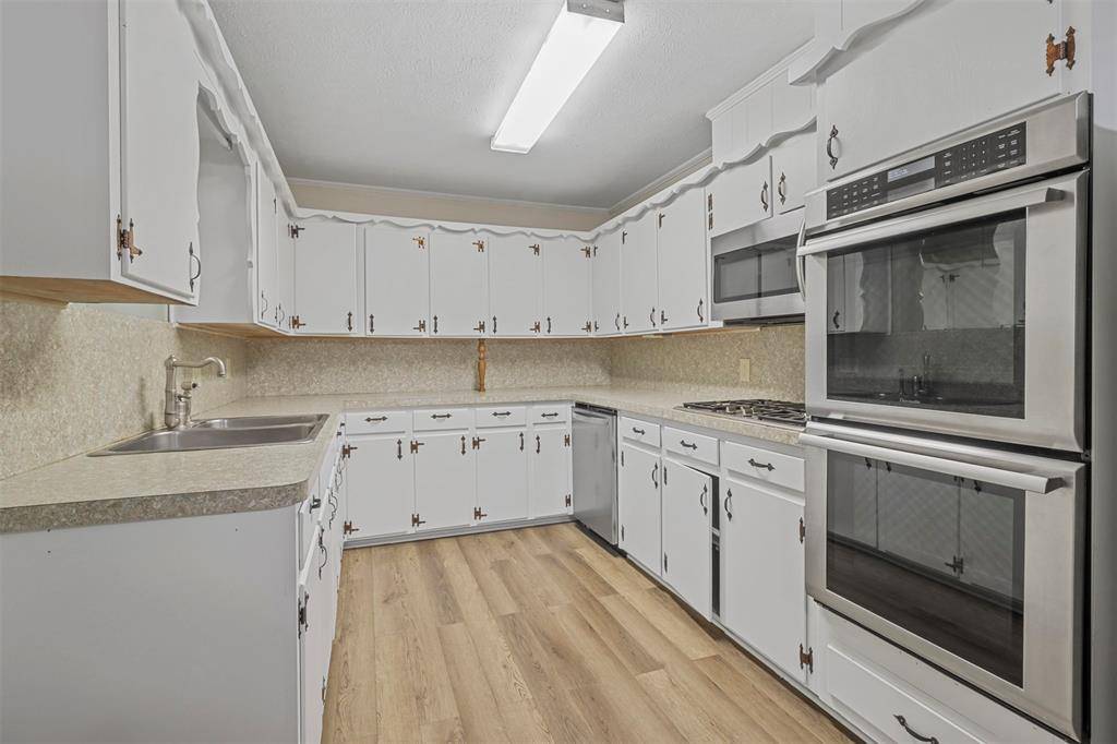 2116 Andover Street, Fort Worth, TX 76114