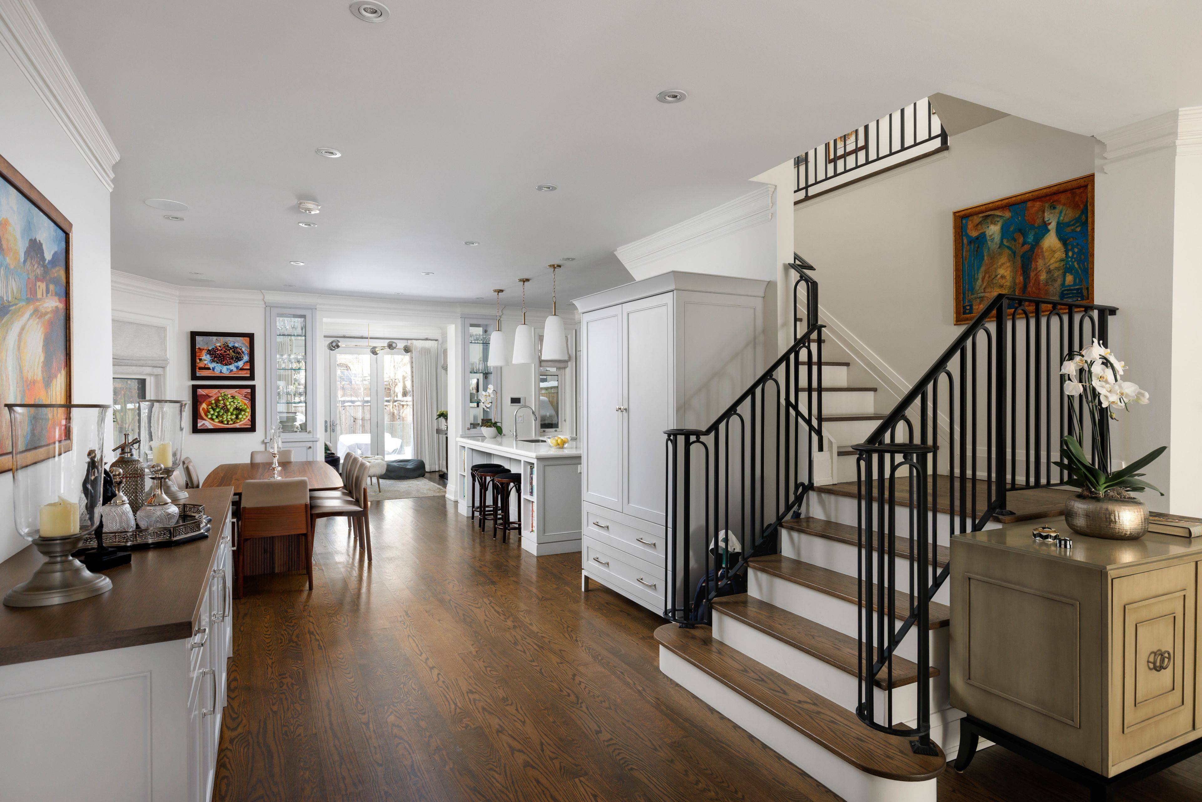 106 Highland AVE, Toronto C09, ON M4W 2A6