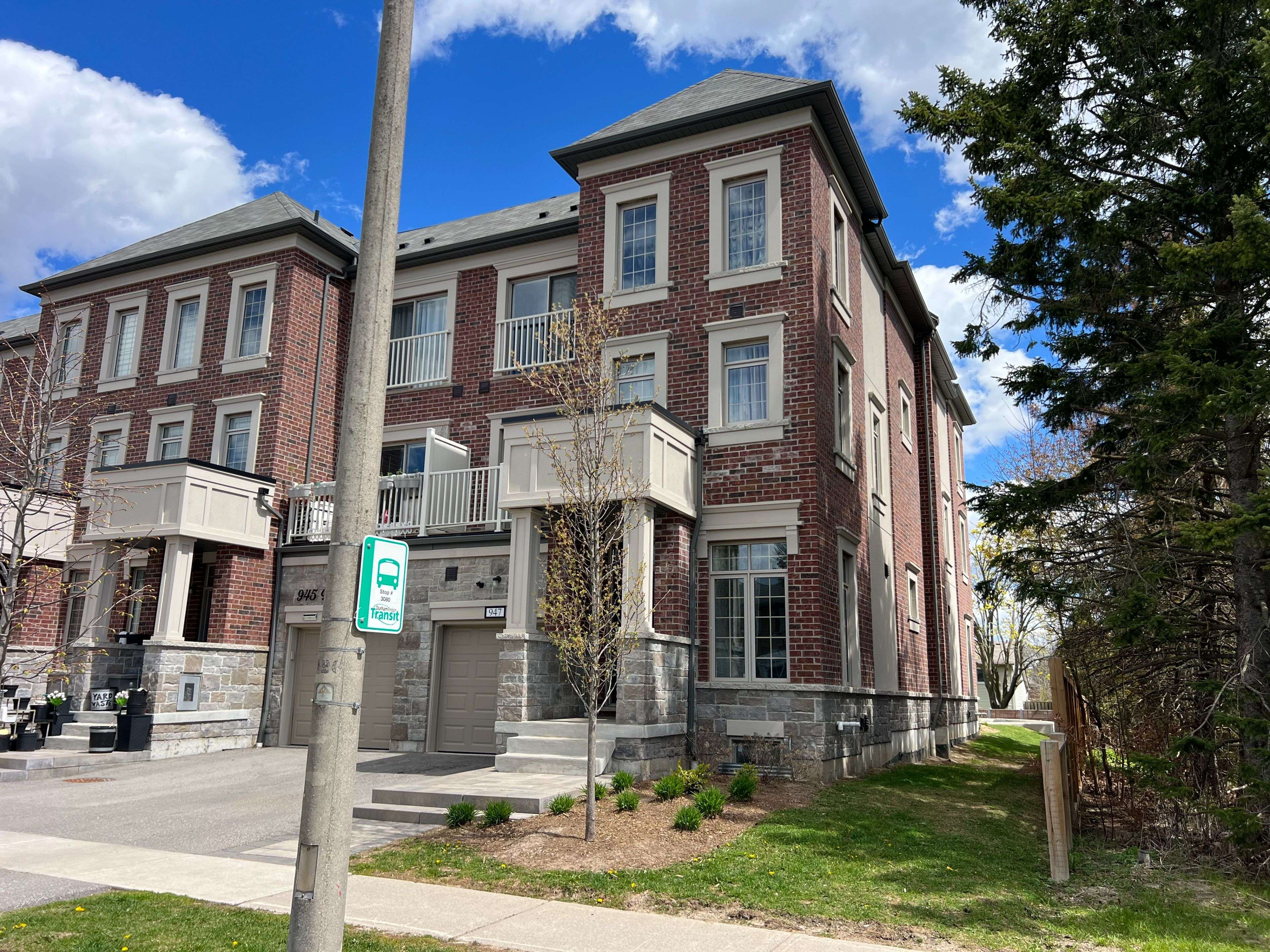 947 Finley AVE, Ajax, ON L1S 3V5