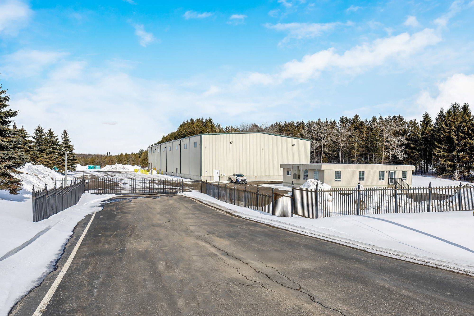 20383 Hurontario ST, Caledon, ON L7K 1W8