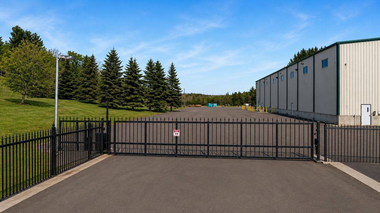 20383 Hurontario ST, Caledon, ON L7K 1W8