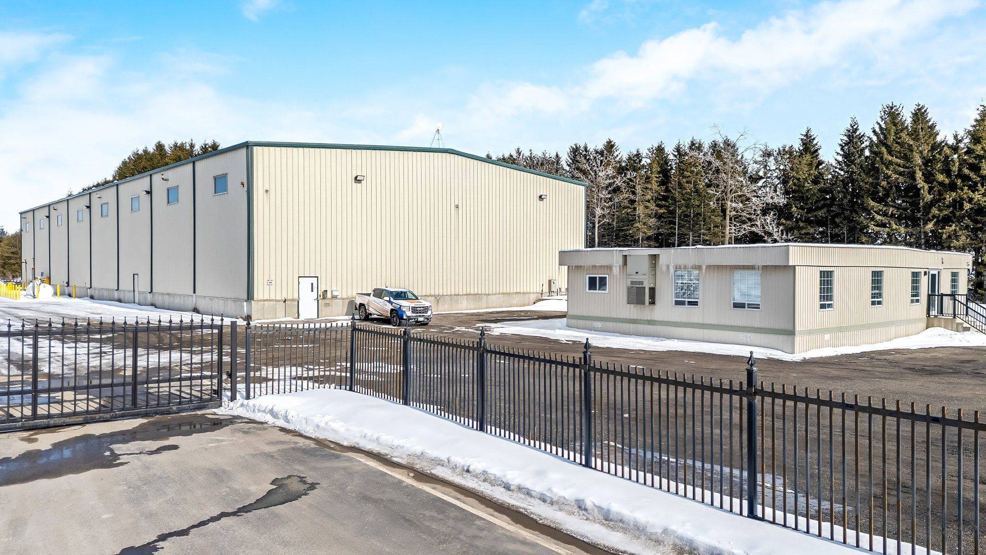 20383 Hurontario ST, Caledon, ON L7K 1W8