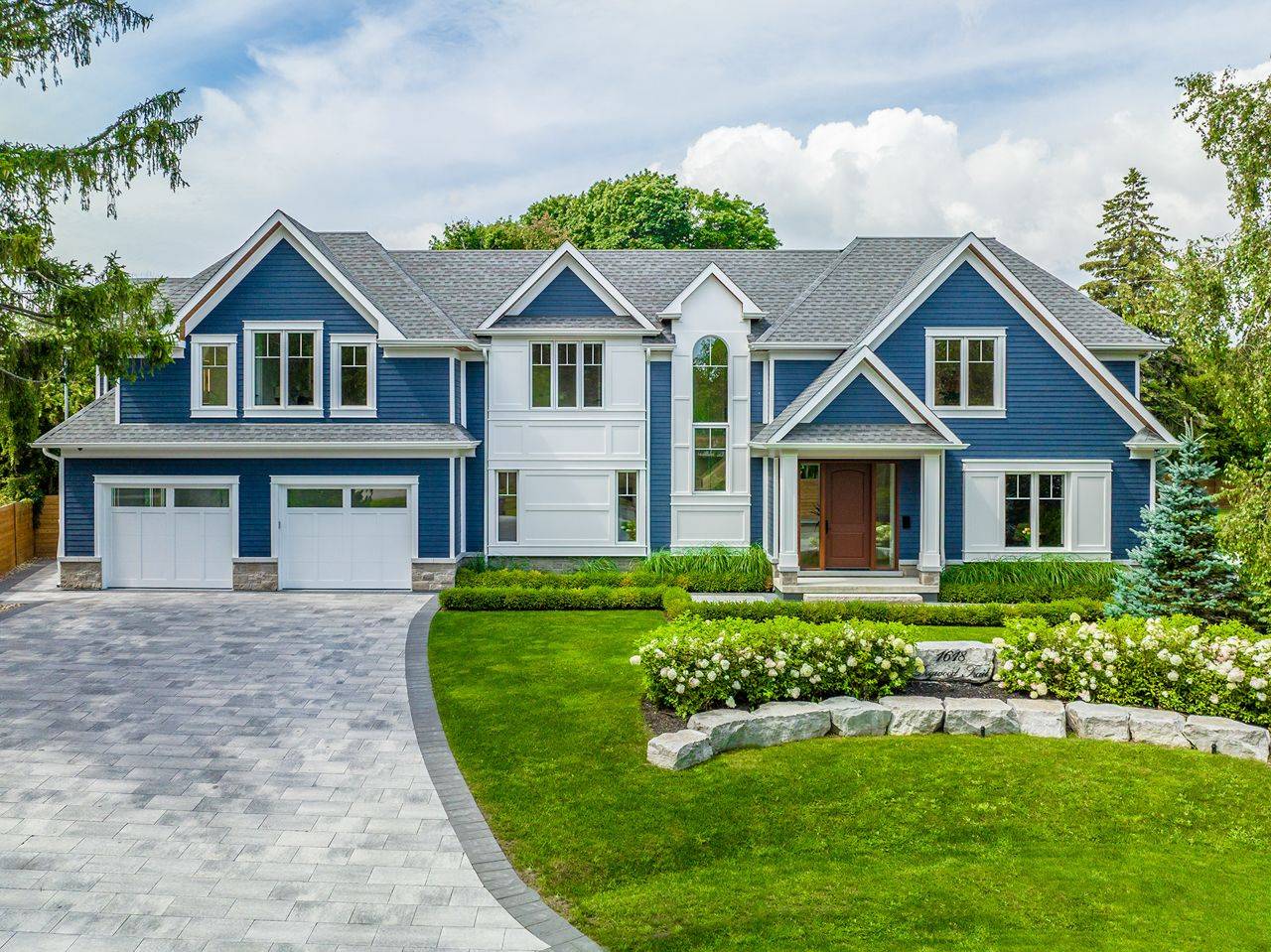 1618 Dogwood TRL, Mississauga, ON L5G 3A5