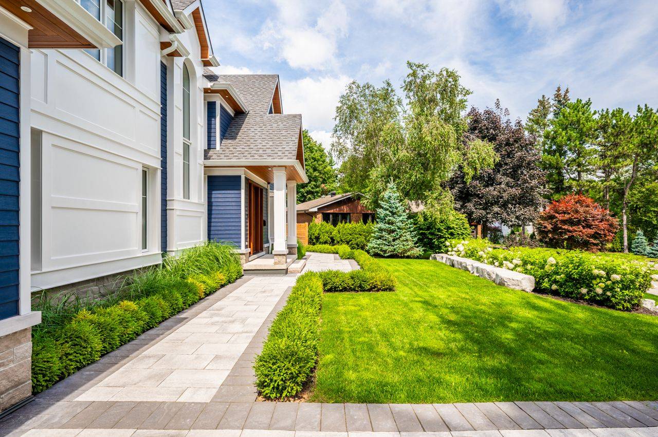 1618 Dogwood TRL, Mississauga, ON L5G 3A5