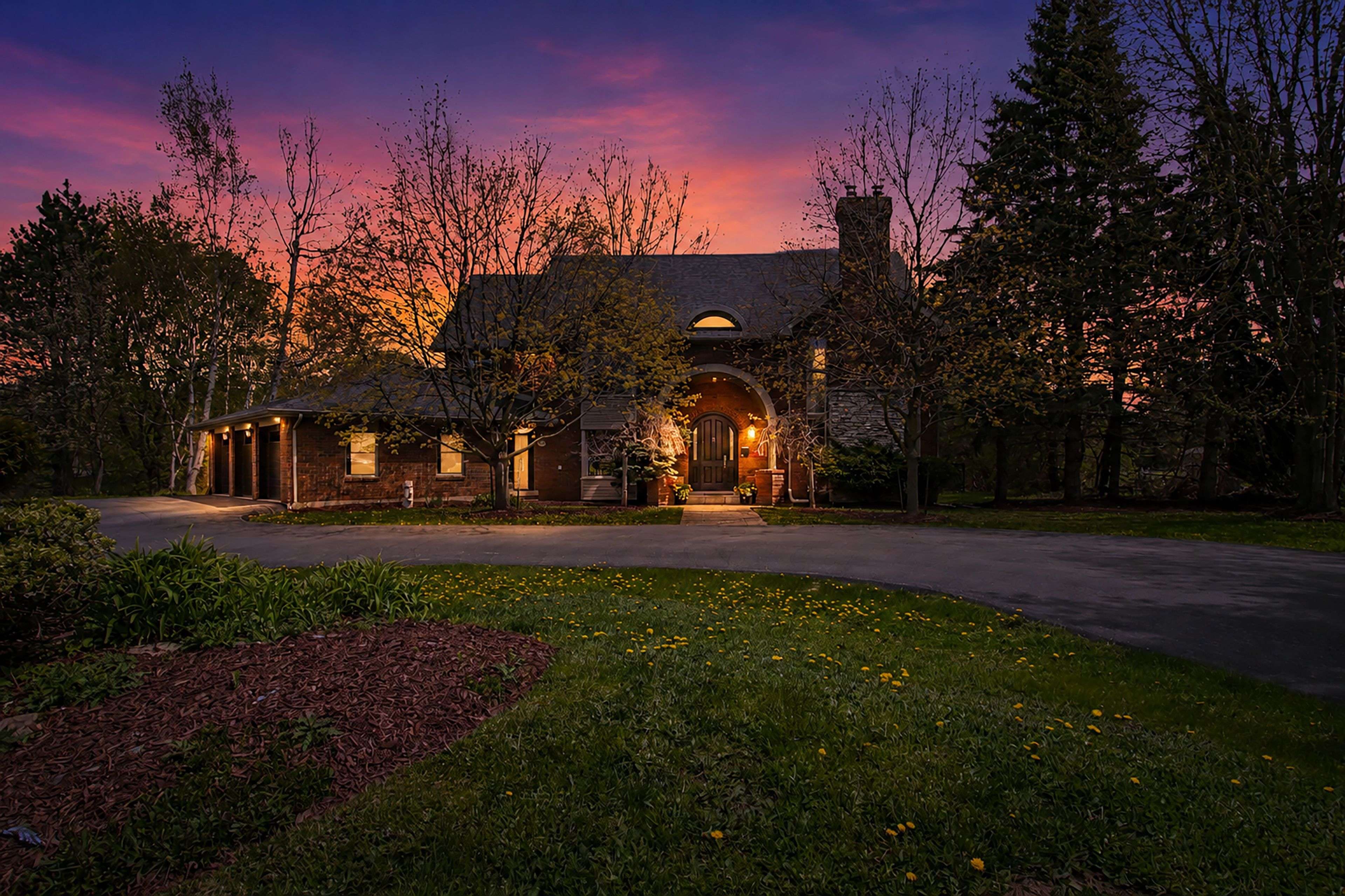 155 Crawford CRES, Milton, ON L0P 1B0