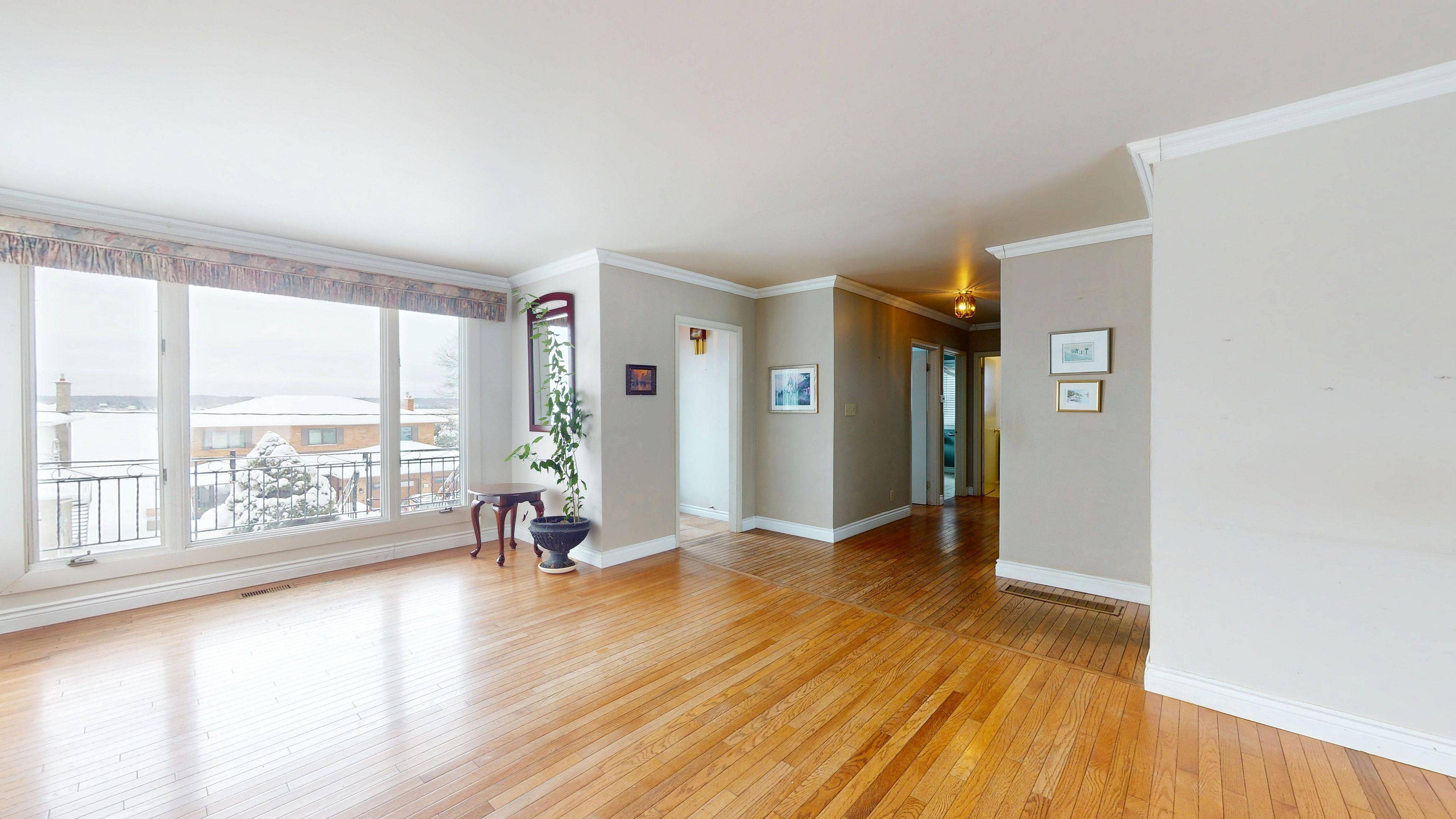 40 Jessie ST, Brockville, ON K6V 3M8