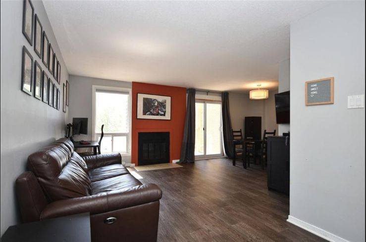14 Sweetbriar CIR #1, Barrhaven, ON K2J 2K4