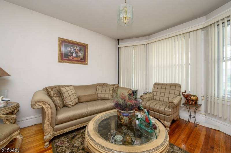 24 N 23Rd St, East Orange City, NJ 07017