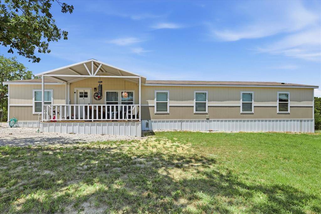 193 Firefly Drive, Springtown, TX 76082
