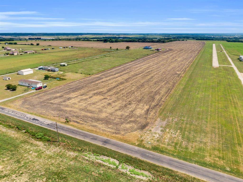 345 N Armstrong Road, Venus, TX 76084